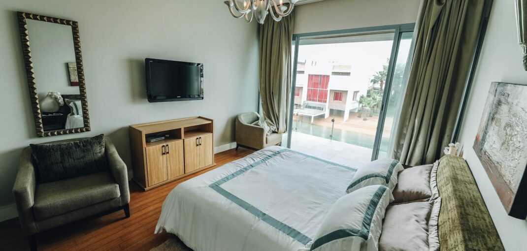 Zasłony do małego pokoju