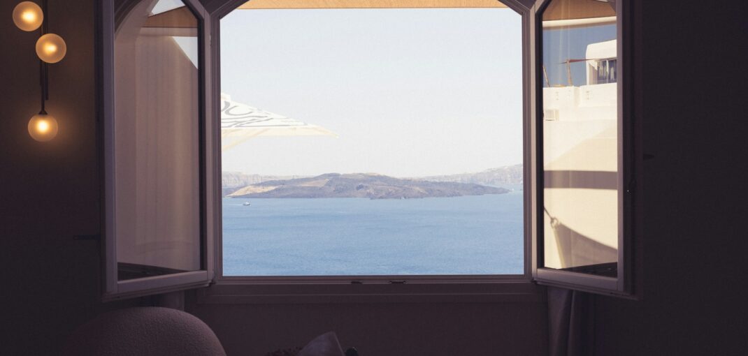 Karnisze metalowe czy drewniane - które wybrać