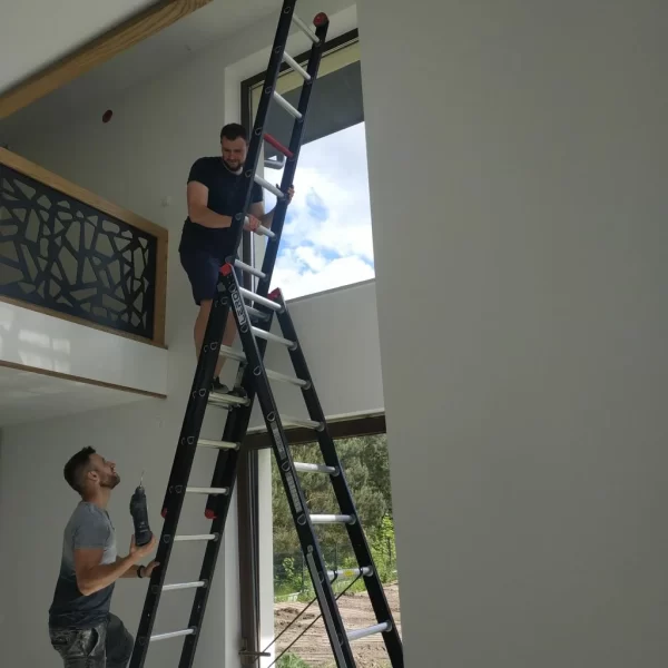 Aranżacja wysokich okien